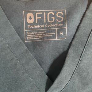 Figs Scrub Top